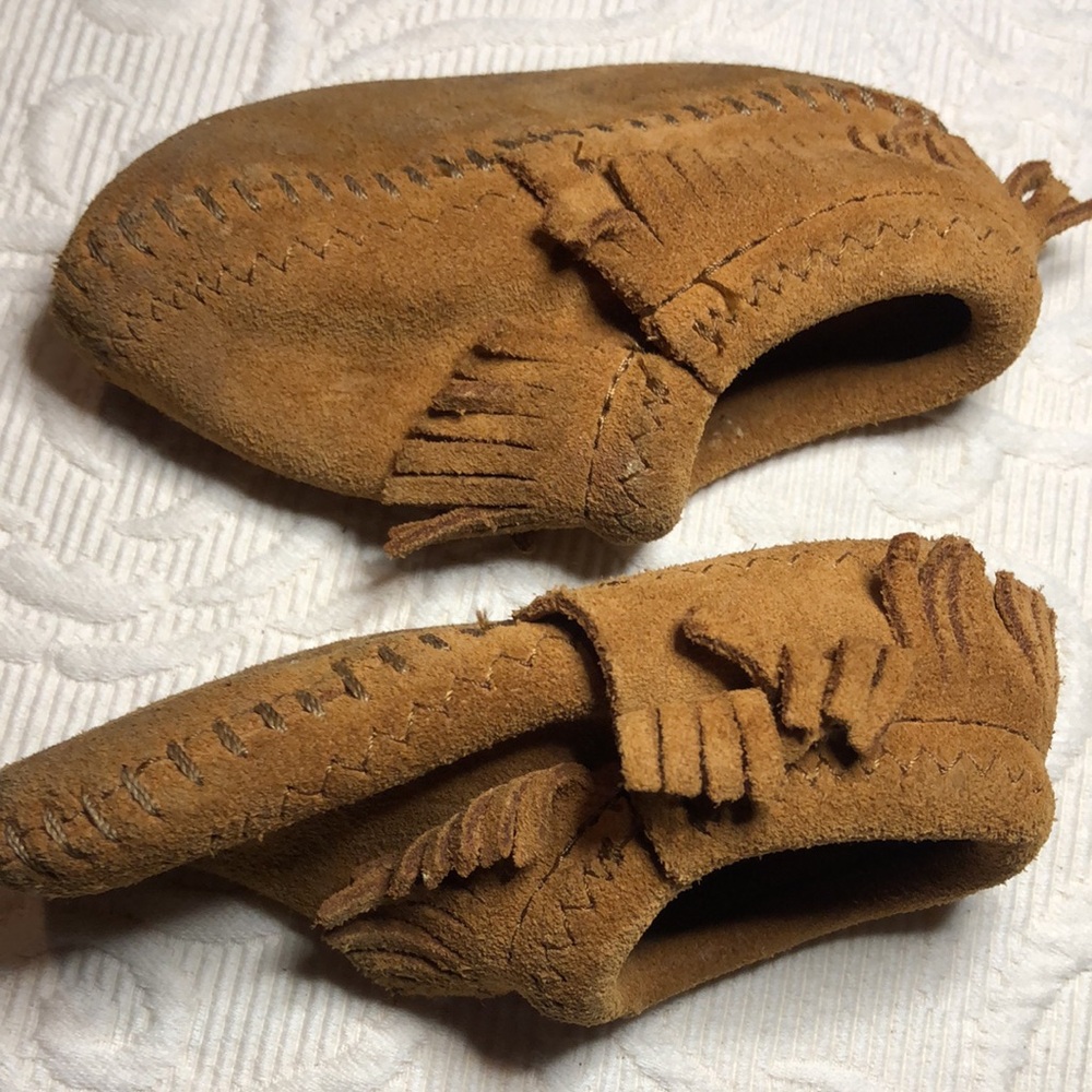 Brown Suede Baby Minnetonka fringe Moccasins